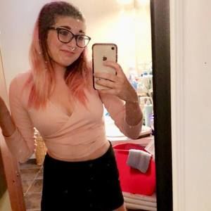 Meet your Posher, Teya